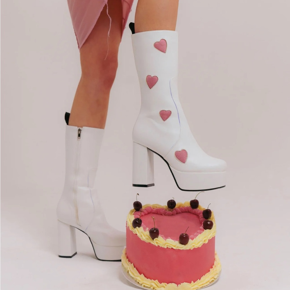 Brand new cutesy boots